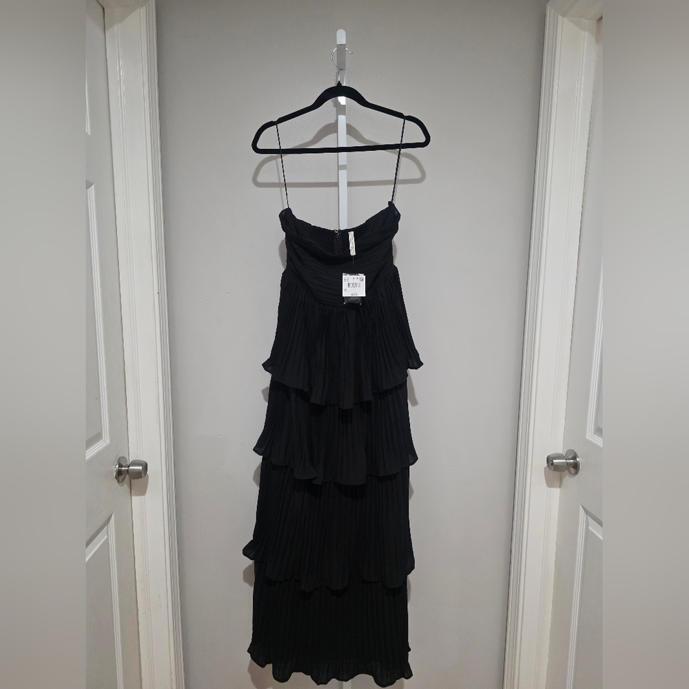 *NWT* American Eagle Elegant Black Tiered Dress